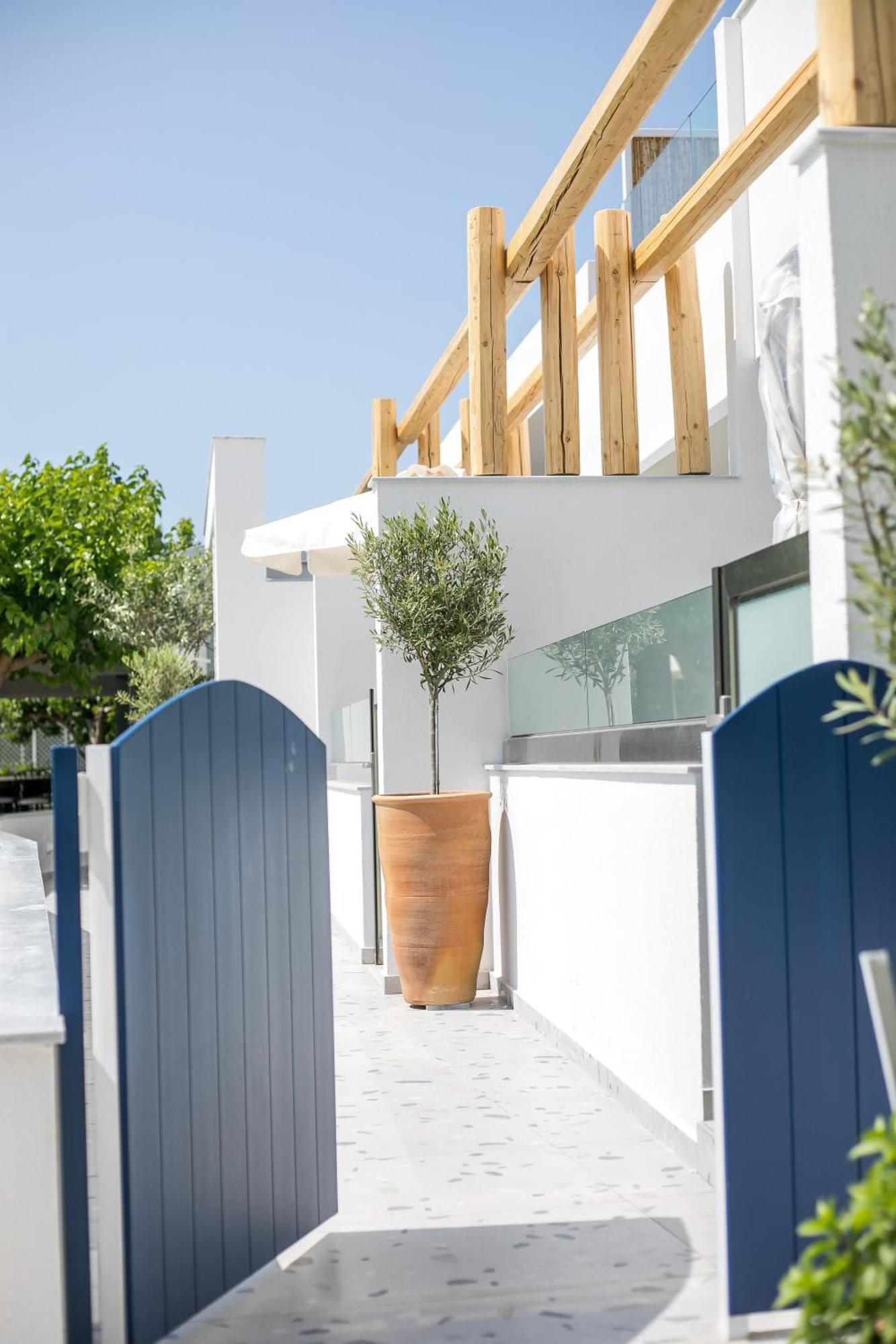 Aparthotel Dimitra Boutique 2*